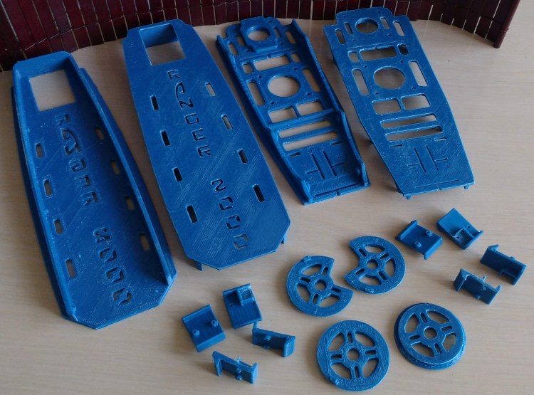 Fotografía de piezas para avión a escala Volantex Ranger 2000,